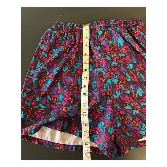 Vintage Reebok Boy's swim trunks Made in USA geometric pattern Medium 80s/90s - Picture 7 of 7